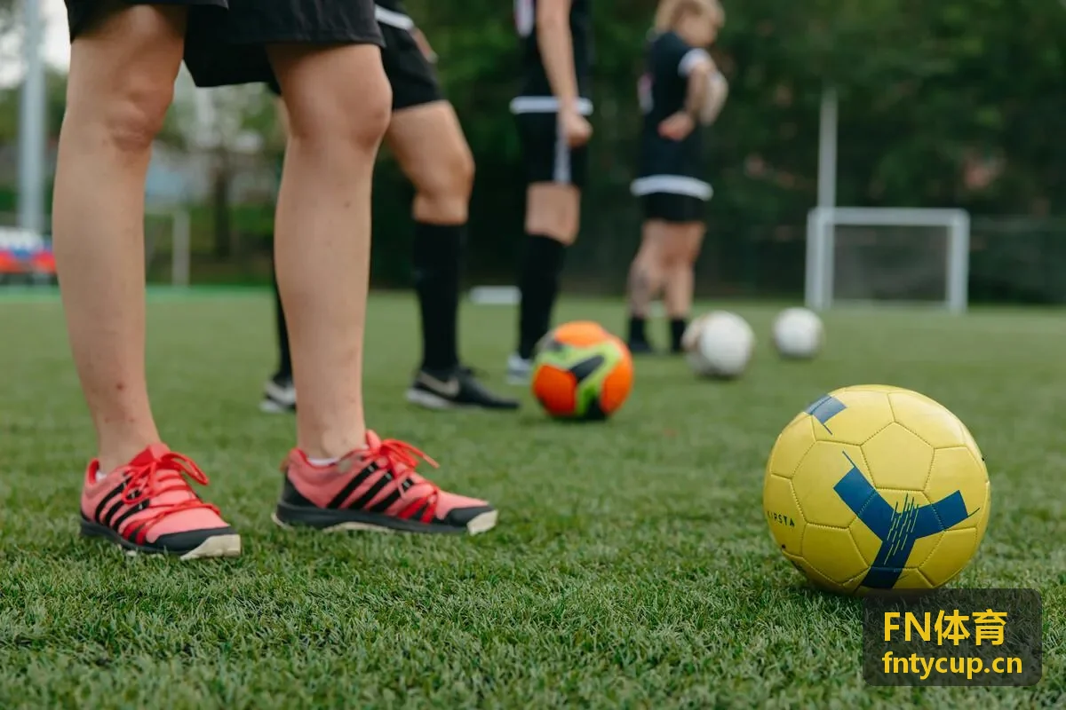 FN体育 运动装备展示